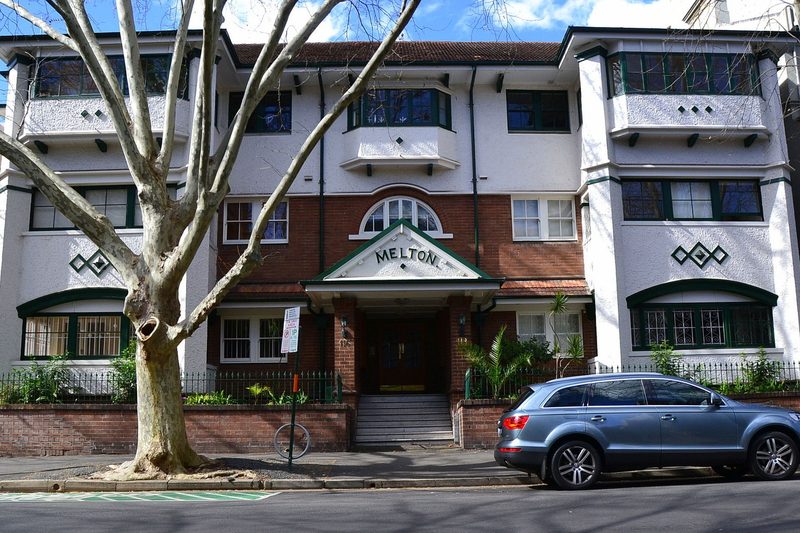 Melton, an interwar block of flats on Victoria Street, Potts Point