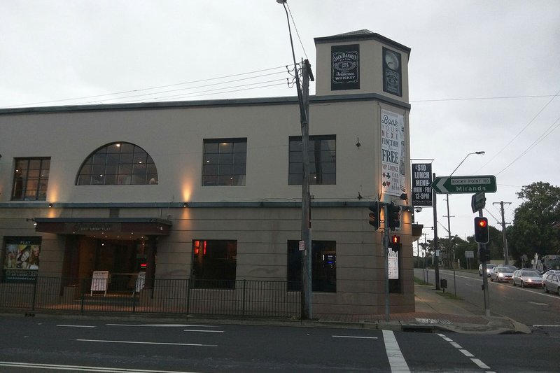 A corner hotel on Rocky Point Road at Ramsgate at dusk
